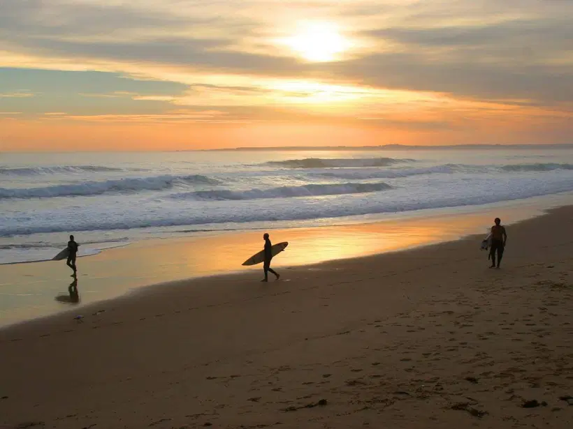 Australia-surfers