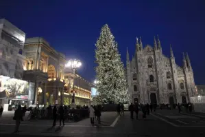 34180 SICKI - NATALE A MILANO